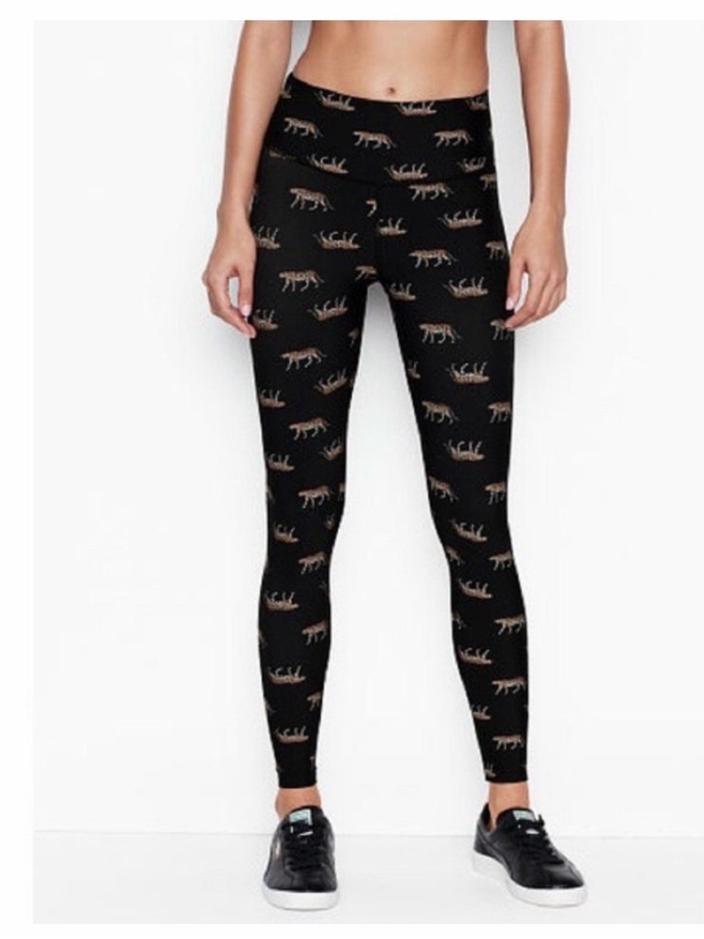 Victoria's Secret Black Leggings with Tan Cheetah Print High Waisted Size S